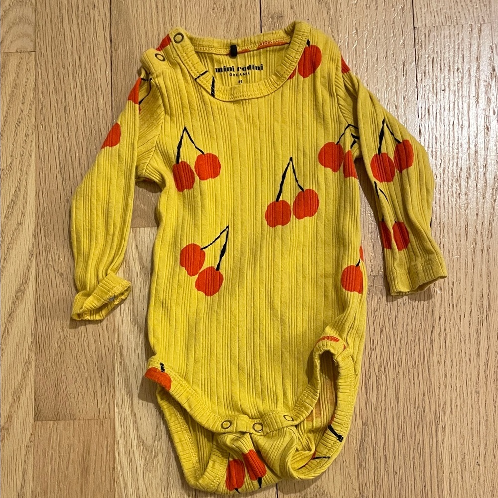 Mini Rodini Yellow Ribbed Cherry Print Long-Sleeve One-Piece 0-3 month